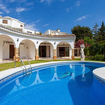 Summer Offers! Fabulous Luxury Villa Near The Beach Sleeps 8 بينالماذينا المظهر الخارجي الصورة