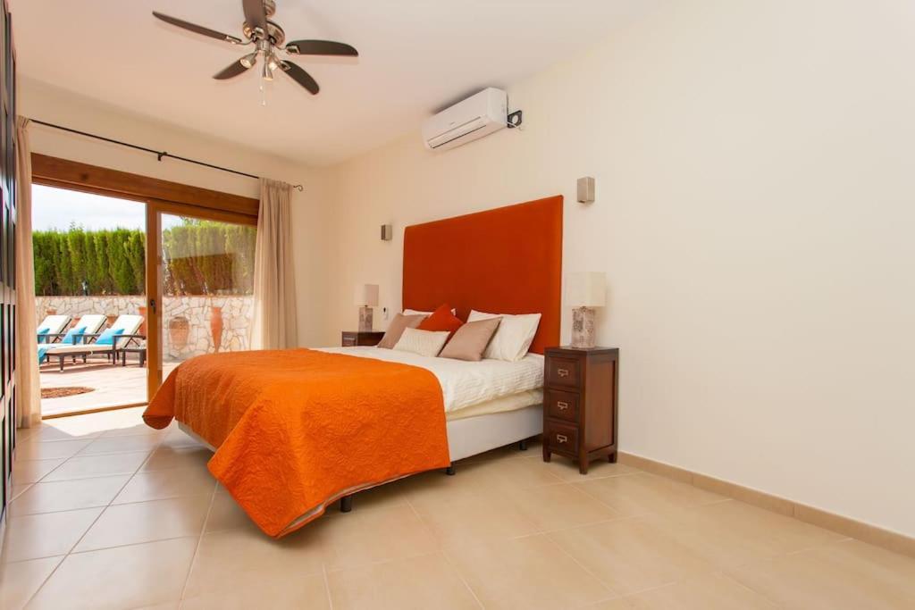 Summer Offers! Fabulous Luxury Villa Near The Beach Sleeps 8 بينالماذينا المظهر الخارجي الصورة
