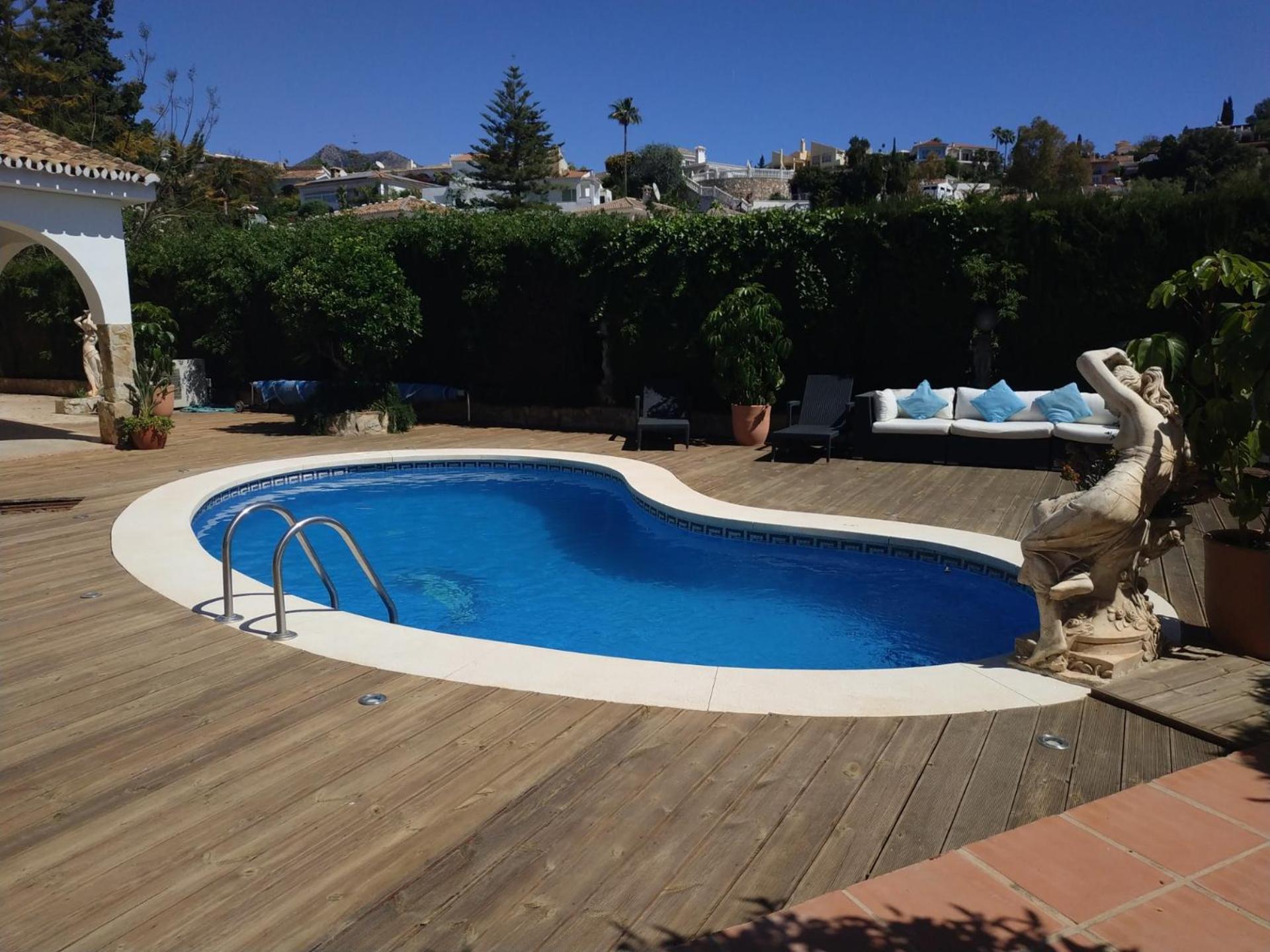 Summer Offers! Fabulous Luxury Villa Near The Beach Sleeps 8 بينالماذينا المظهر الخارجي الصورة