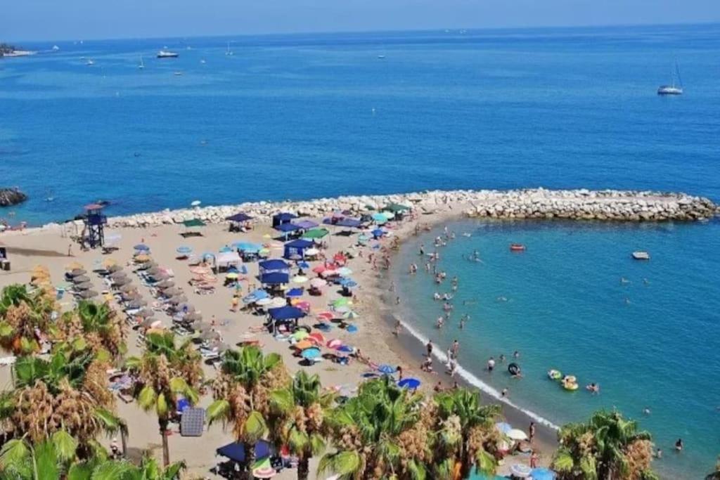 Summer Offers! Fabulous Luxury Villa Near The Beach Sleeps 8 بينالماذينا المظهر الخارجي الصورة