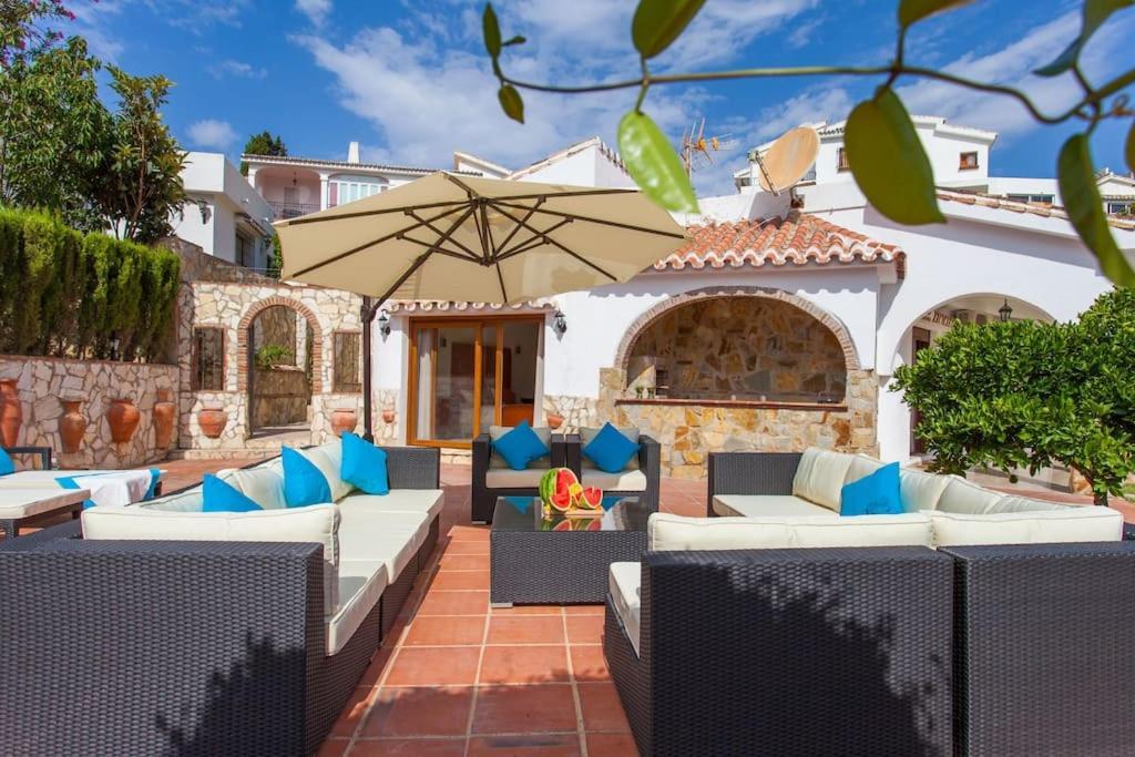 Summer Offers! Fabulous Luxury Villa Near The Beach Sleeps 8 بينالماذينا المظهر الخارجي الصورة